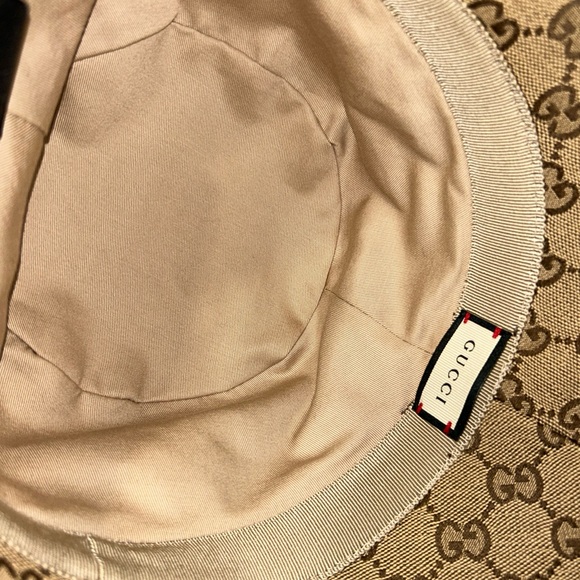 SOLD Gucci GG Monogram Bucket Hat - Picture 8 of 16